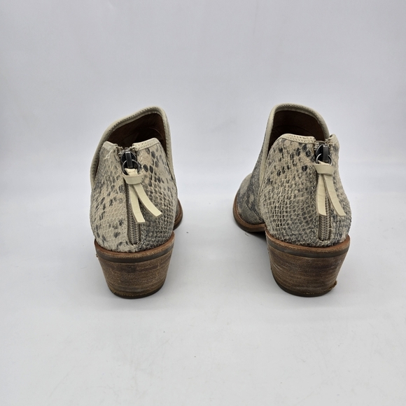 Lucky Brand Basel Ankle Boots Booties 8.5M Gray Snake Print Suede Leather Zip - Picture 4 of 7